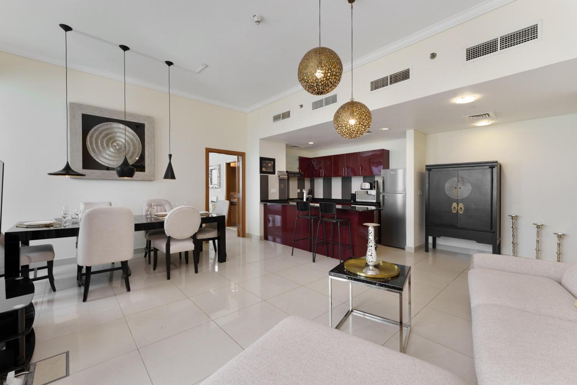 Heavenly Spacious 2 Bedroom With Stunning View