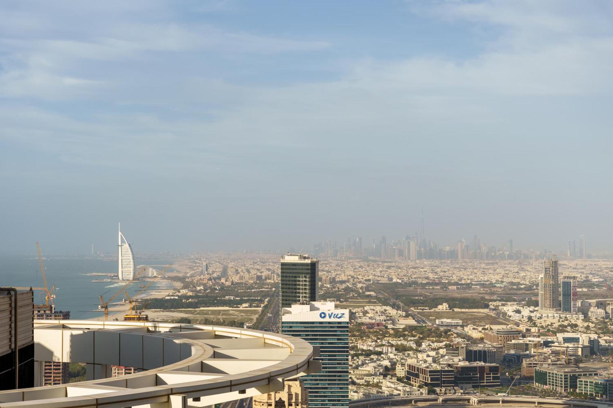 Apartment Heavenly Spacious 2 Bedroom With Stunning View