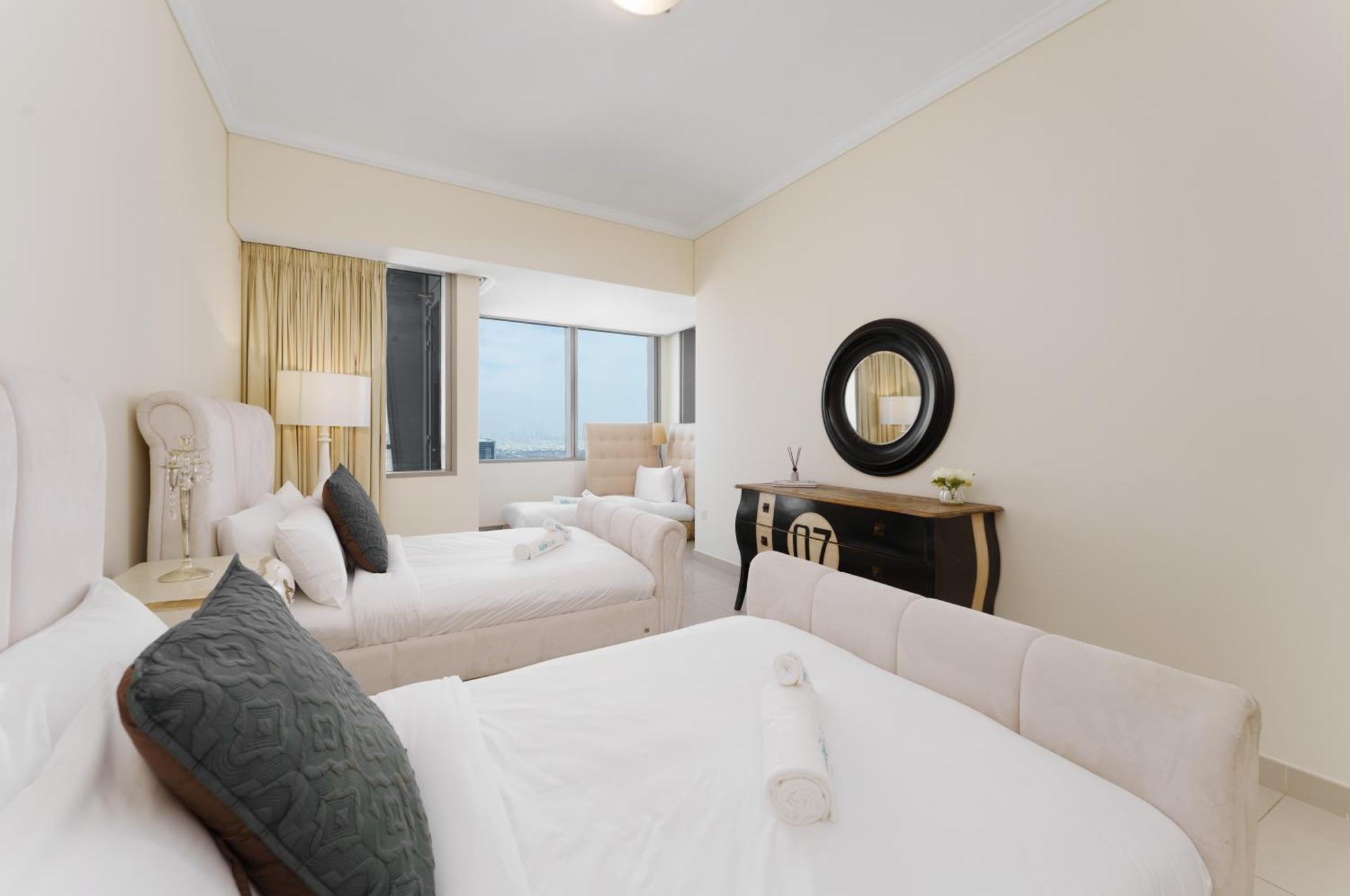 Heavenly Spacious 2 Bedroom With Stunning View Apartment *