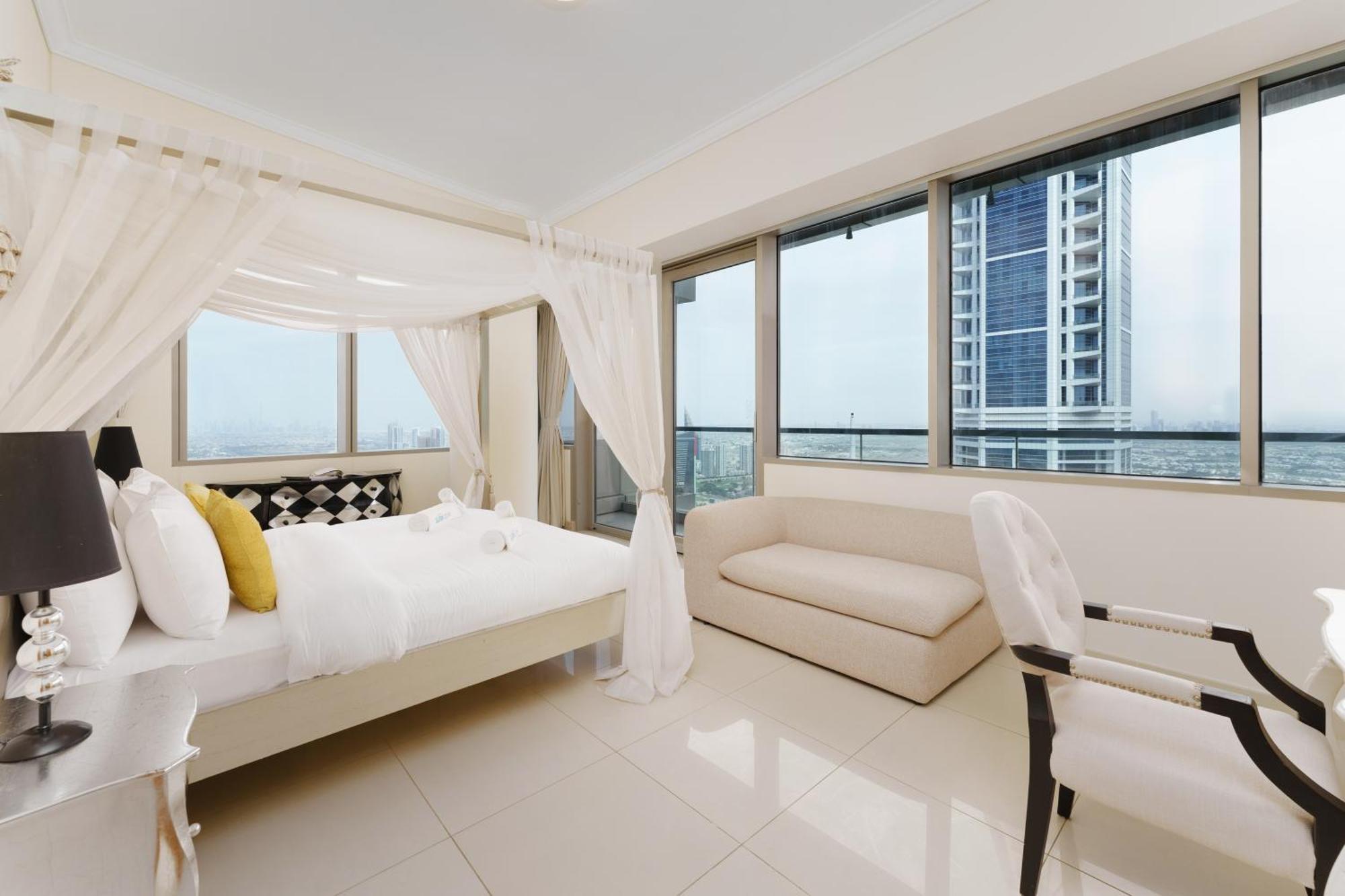 Heavenly Spacious 2 Bedroom With Stunning View Apartment *