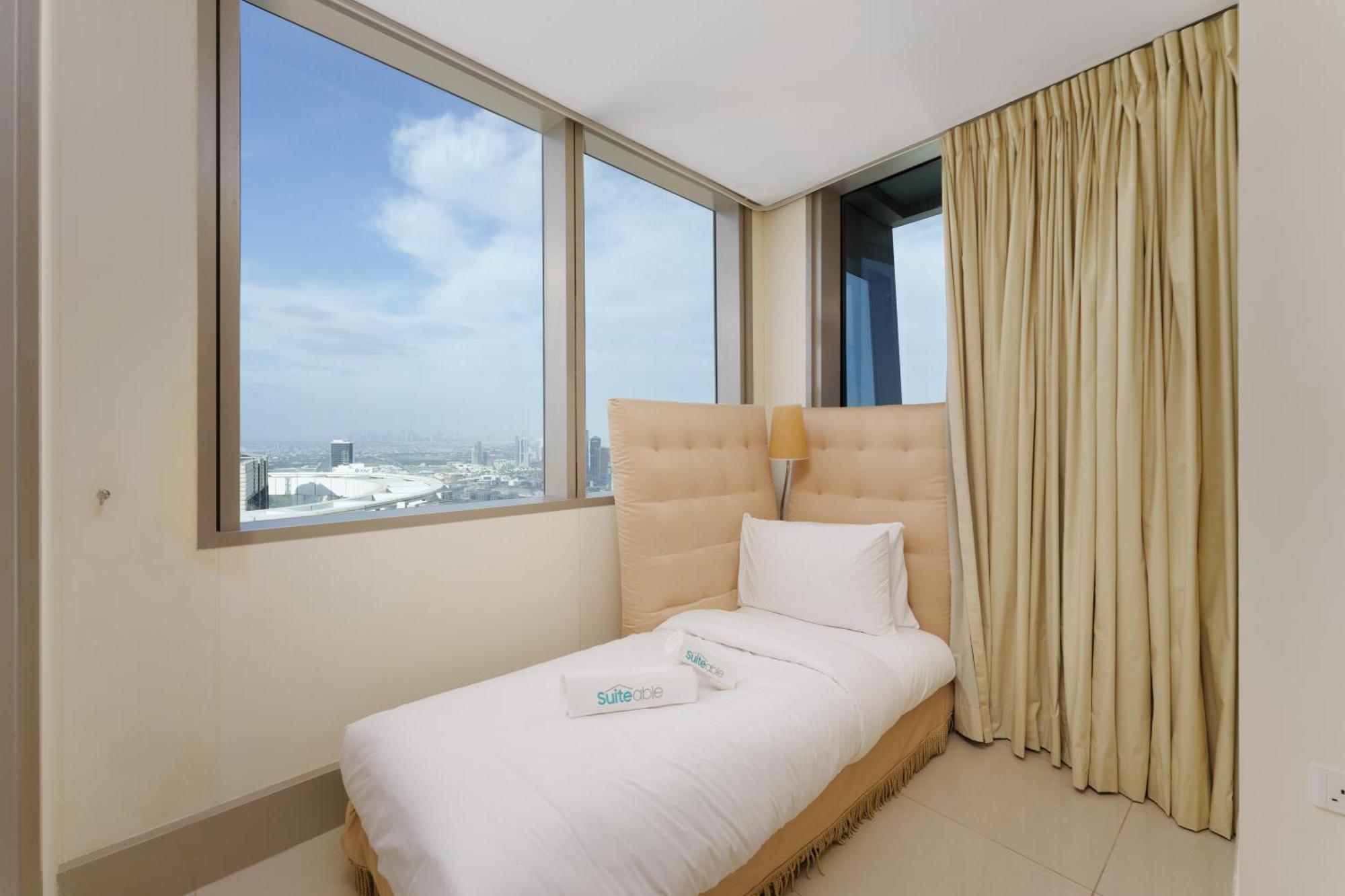 Heavenly Spacious 2 Bedroom With Stunning View * Dubai